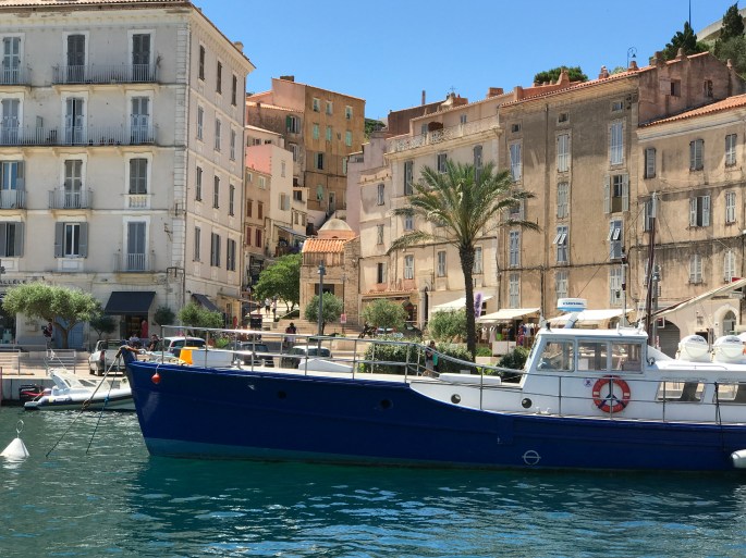 23C88FFE-BBA2-4180-BBF6-F519834D7400